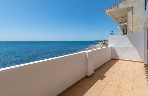 Bahia Dorada Apartamento | Apartamento "Bahia Dorada 4" con vistas al mar, piscina compartida y Wi-Fi