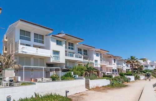 Bahia Dorada Apartamento | Apartamento "Bahia Dorada 4" con vistas al mar, piscina compartida y Wi-Fi
