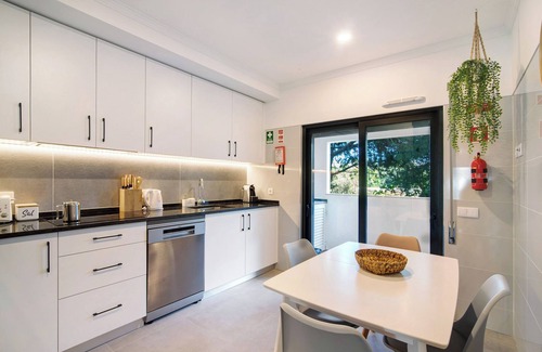 Tavira Apartamento | Apartamento 'Beira Mar - Rc Direito' con balcón, Wi-Fi y aire acondicionado