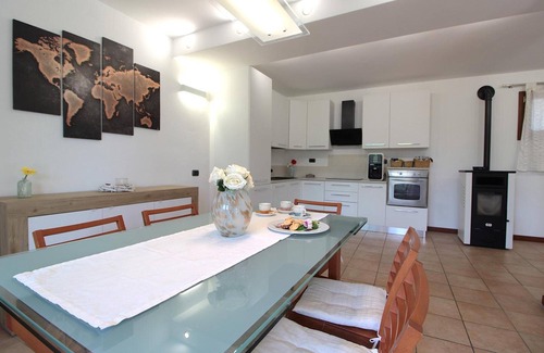 Castelcucco Apartamento | Apartamento 'Bella Vita' con piscina privada, Wi-Fi y aire acondicionado