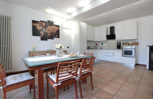 Castelcucco Apartamento | Apartment 'Bella Vita' with Private Pool, Wi-Fi and Air Conditioning