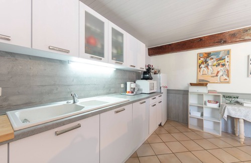 Accous Apartamento | Apartamento 'Bellevue Accous' con vistas a la montaña, terraza privada y Wi-Fi