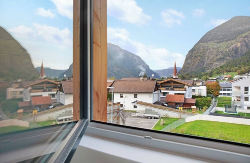 Umhausen Apartamento | Apartamento 'Bens Auszeit Top 5' con vistas a la montaña y Wi-Fi