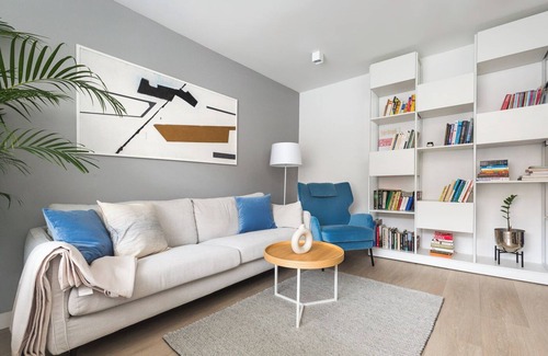 Bielany Apartamento | Apartment Bielany 3 min from metro with free catering, air conditioning, parking