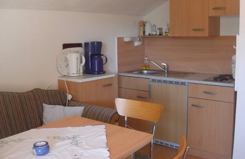 Bilice Apartamento | Apartamento Bilice, a 100 metros del mar, ideal para niños pequeños y propietarios de barcos.