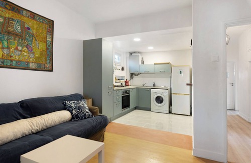 Estoril Apartamento | Apartamento 'Bisa's House' con vistas al mar y Wi-Fi