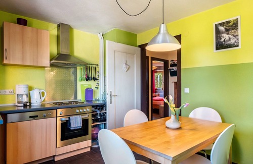 Sankt Georgen im Schwarzwald Apartamento | Apartamento 'Blackforest' con terraza compartida, jardín compartido y Wi-Fi