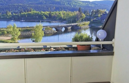 Schluchsee Apartamento | Apartamento 'Blackforest-Schluchsee' con vistas al lago, jardín compartido y Wi-Fi