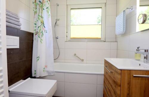 Schonach im Schwarzwald Apartamento | Apartment Blackforest Birdnest by Interhome