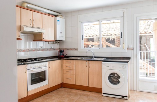 Tremp Apartamento | Apartamento 'Blanch 1' con balcón