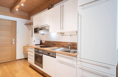 Mauterndorf Apartamento | **** Residencia y *** Casa de vacaciones para Hackenschmiede - Apartamento "Blumenwiese"