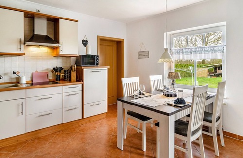Wiesmoor Apartamento | Apartment 'Blüteno1' with Private Terrace, Private Garden and Wi-Fi