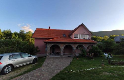 Krasno Polje Apartamento | Apartment Božo