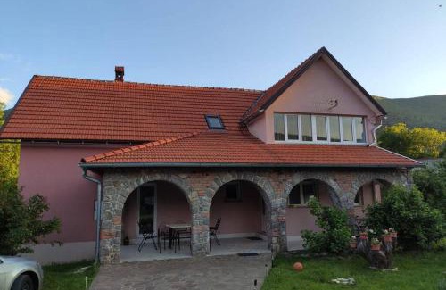 Krasno Polje Apartamento | Apartment Božo