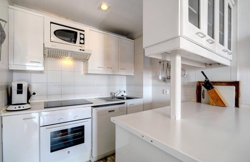 New Golden Mile Apartamento | Apartamento "Boulevard 105" con vistas al mar, piscina, Wi-Fi, aire acondicionado, balcón y jardín