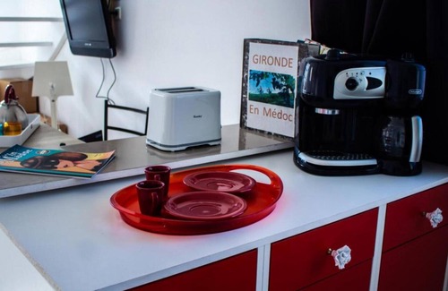 Lesparre-Medoc Apartamento | Apartamento 'Bureau Lesparre-médoc, Gironde' con Wi-Fi