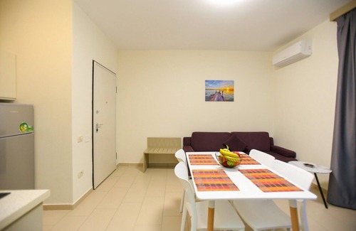 Gjirokaster Apartamento | Apartment by the Beach in Albania