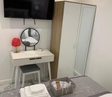 Beddington South Apartamento | Apartment C, a one bedroom Flat in south London
