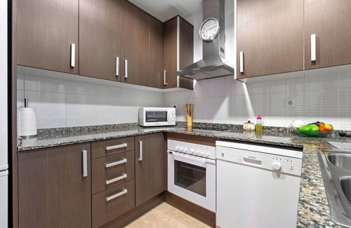 Camarles Apartamento | Apartamento 'Ca La Mercè' con terraza privada, Wi-Fi y aire acondicionado