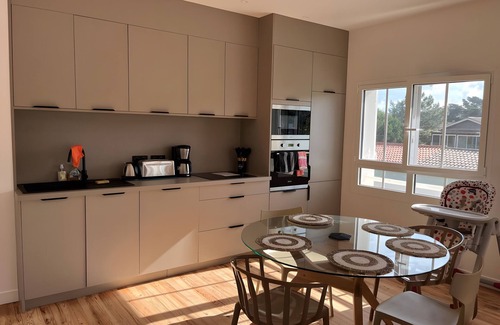 Cap-Ferret Apartamento | Apartment 'Cap Ferret Centre Réf 128' with Balcony and Wi-Fi
