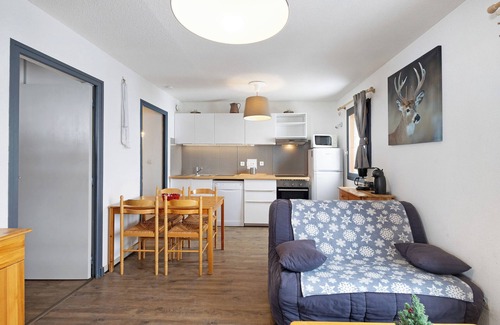 Les Angles Apartamento | Apartamento 'Capcir' con vistas a la montaña, terraza compartida y Wi-Fi