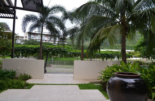 Nasugbu Apartamento | Apartment Carola B 711 at Pico de Loro