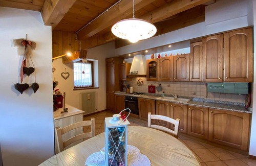 Auronzo di Cadore Apartamento | Apartment 'Casa Pamela' with Mountain View and Balcony