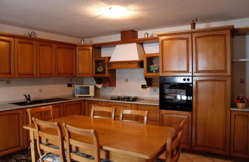 Pila Apartamento | Apartment 'Casa D' Antan Gressan' with Mountain View, Private Garden and Balcony