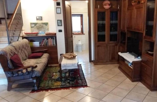 Pila Apartamento | Apartment 'Casa D' Antan Gressan' with Mountain View, Private Garden and Balcony