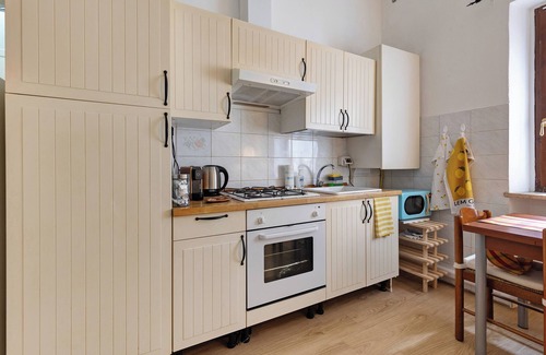 Est Apartamento | Apartamento 'Julieta' con Wi-Fi y aire acondicionado