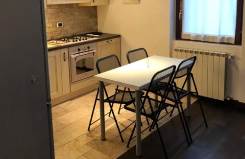 Sesto Calende Apartamento | Apartment 'Casa Emagal' with Private Terrace, Balcony and Wi-Fi