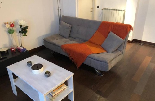 Sesto Calende Apartamento | Apartment 'Casa Emagal' with Private Terrace, Balcony and Wi-Fi