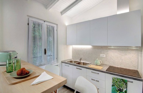 San Mamete Apartamento | Apartment "Casa Emmegi" with Lake View, Private Terrace & Wi-Fi