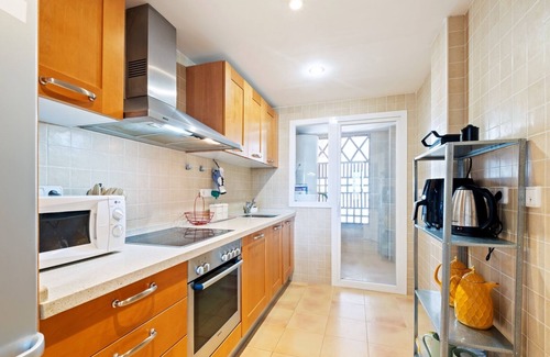 Benahavis Apartamento | Apartamento 'Casa Eva' con piscina compartida, Wi-Fi y aire acondicionado