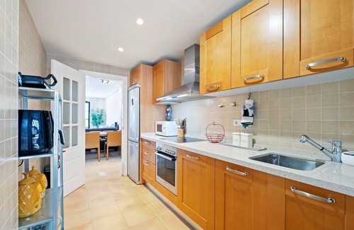 Benahavis Apartamento | Apartamento 'Casa Eva' con piscina compartida, Wi-Fi y aire acondicionado
