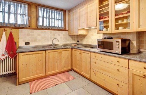 Bormio Apartamento | Apartamento 'Casa Francesca Maurizio' con vistas a la montaña, jardín privado y Wi-Fi