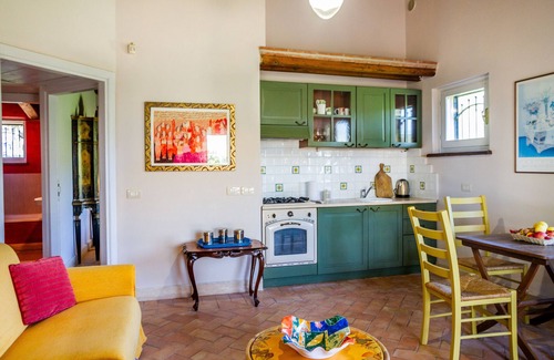 Orbetello Apartamento | Apartamento 'Casa Marino' con vistas al mar, Wi-Fi y aire acondicionado