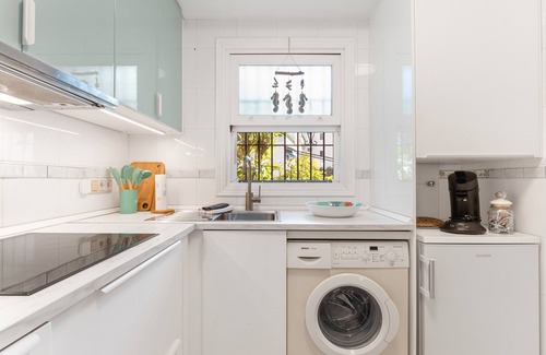 Orihuela Costa Apartamento | Apartamento 'Casa Reina Abajo' con piscina compartida, Wi-Fi y aire acondicionado