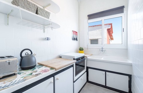 Playa de Almarda Apartamento | Apartamento 'casAcamer Norte' con vistas al mar, terraza privada y aire acondicionado.
