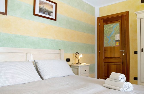 Cannero Riviera Apartamento | Apartamento "Casale Terrazza con Vista Lago" con Wi-Fi y A/C