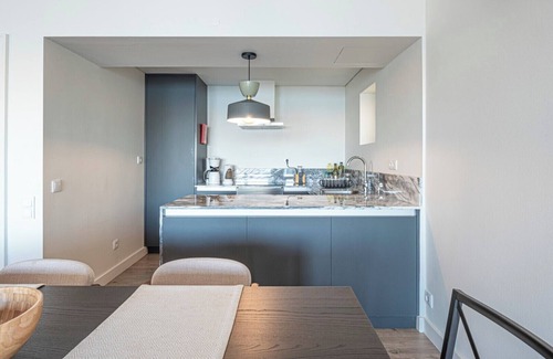 Cascais Apartamento | Apartamento 'Cascais Bay Terrace II' con vistas al mar y Wi-Fi