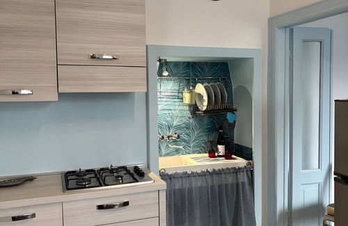 Bellano Apartamento | Apartamento "Castagno 1" con vistas al lago, jardín privado y aire acondicionado