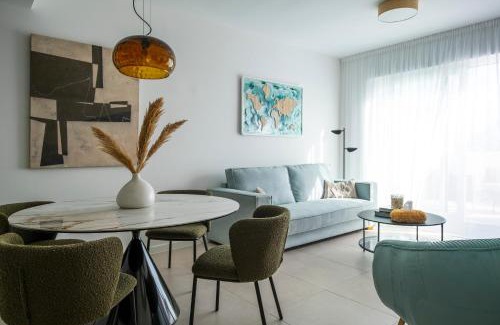 Estepona Apartamento | Apartment CÉLERE, 200m from the sea and 4km from golf resorts