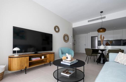 Estepona Apartamento | Apartment CÉLERE, 200m from the sea and 4km from golf resorts