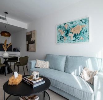 Estepona Apartamento | Apartment CÉLERE, 200m from the sea and 4km from golf resorts