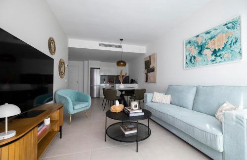 Estepona Apartamento | Apartment CÉLERE, 200m from the sea and 4km from golf resorts