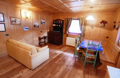 Penia Apartamento | Apartment Cesa Galadriel-2 by Interhome