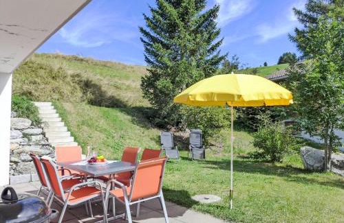 Buerchen Apartamento | Apartment Chalet Gredetsch 6B by Interhome