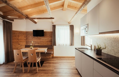 San Genesio Apartamento | Apartamento "Chalet La Flüta Viola" con vistas a la montaña, balcón y Wi-Fi