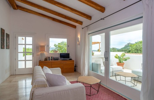 San Pantaleo Apartamento | Apartment "Charming house in San Pantaleo" with Shared Pool, A/C, Wi-Fi & Terrace